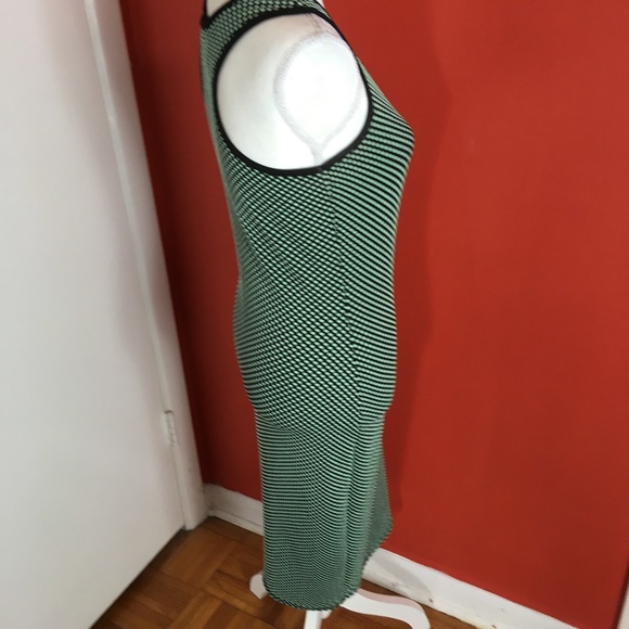 DGNY Ladies/Jrs. black & green sleeveless dress - Picture 7 of 8